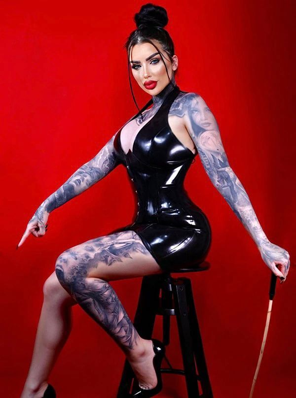 Проститутка Питера Мила с 3 размером груди предлагает интим услуги у метро Горьковская  +7(921)946-57-47 - фото 3